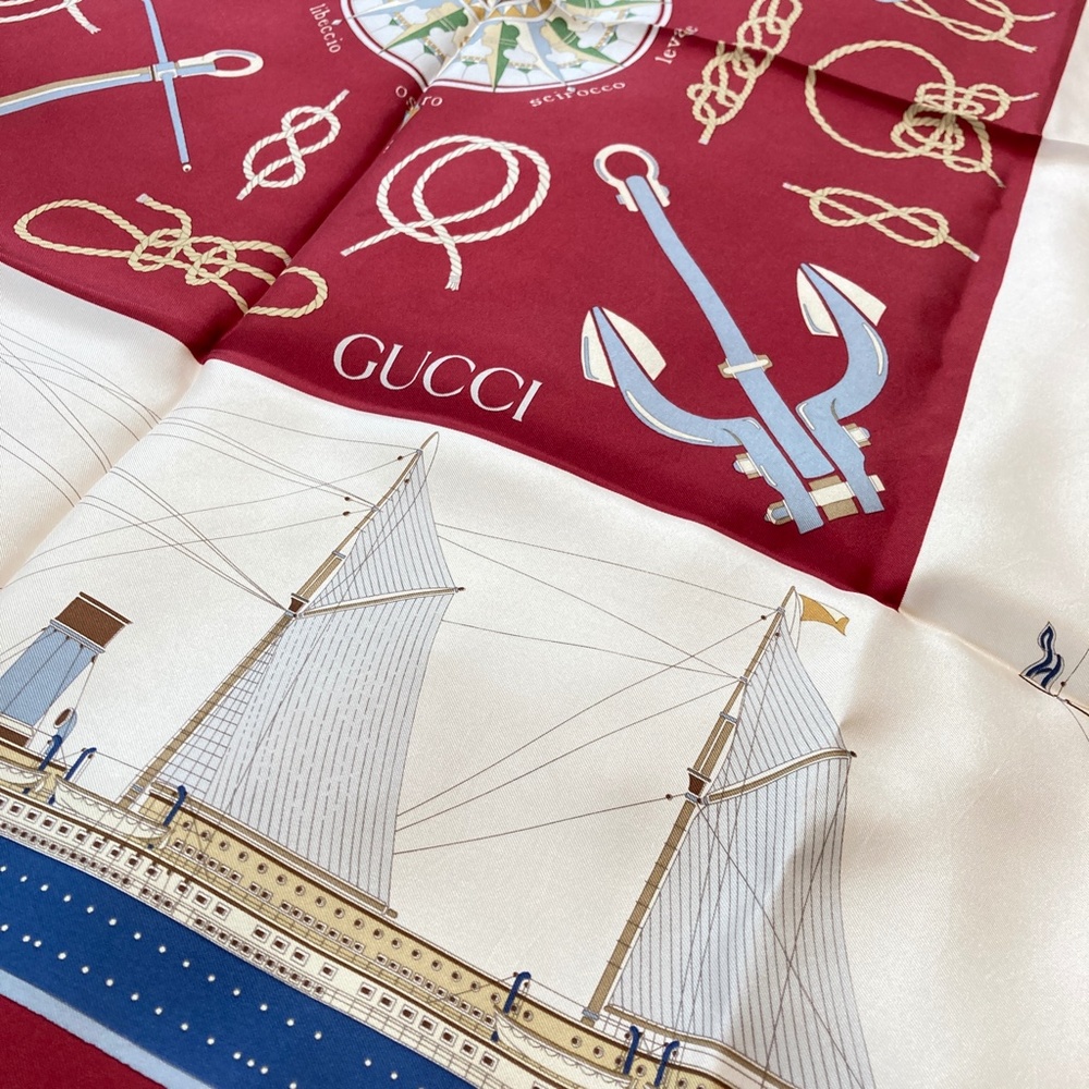 ⛵️ GUCCI SILK SCARF AUTHENTIC